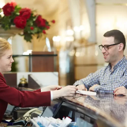 travelers-reception_result